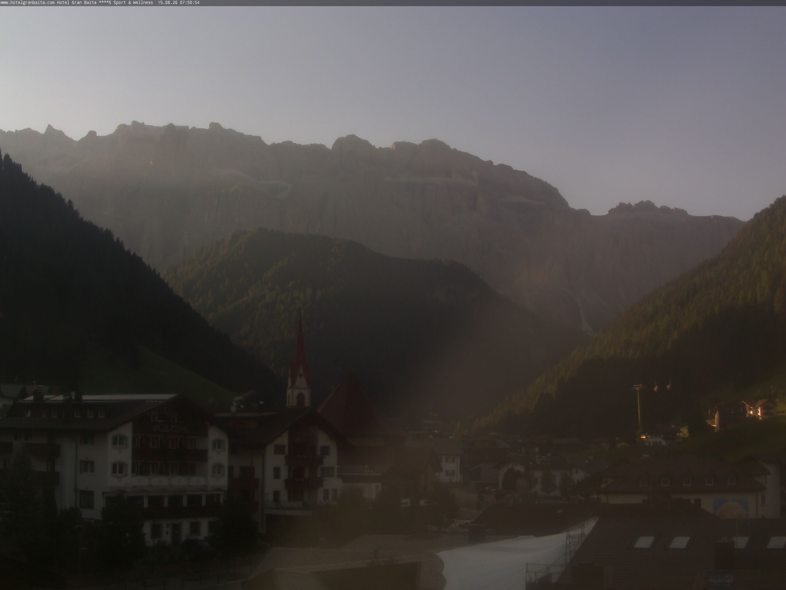 08:00